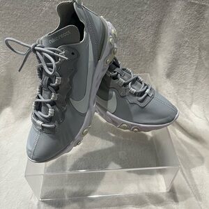 Nike Women's Gray Sneakers